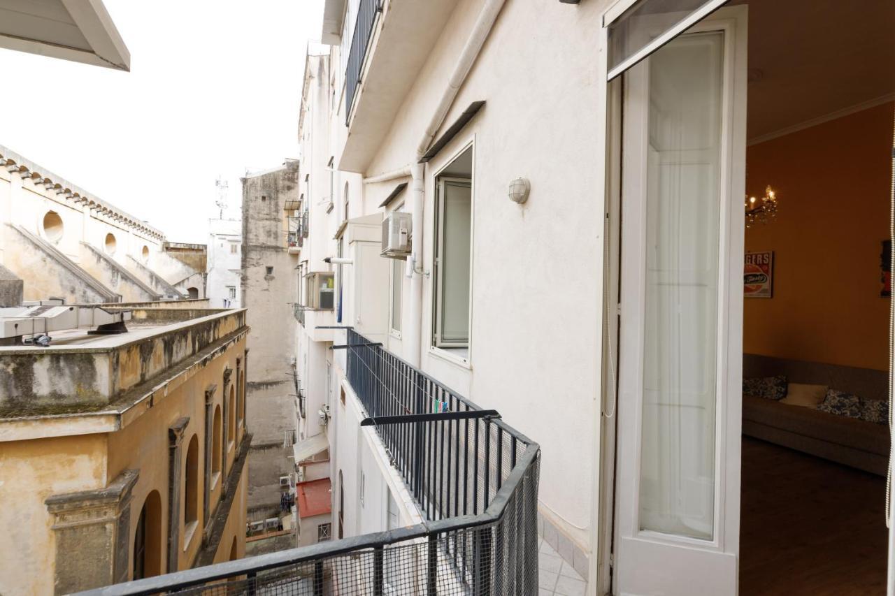 Duomo 77 - In The Heart Of The Historical Center By Elite Villas Naples Extérieur photo